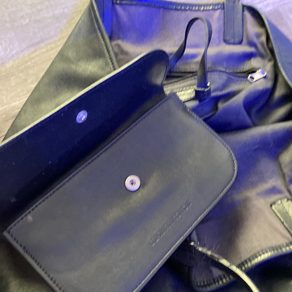 Black leather tote bag from Creatures Of Comfort - Picture 7 of 16